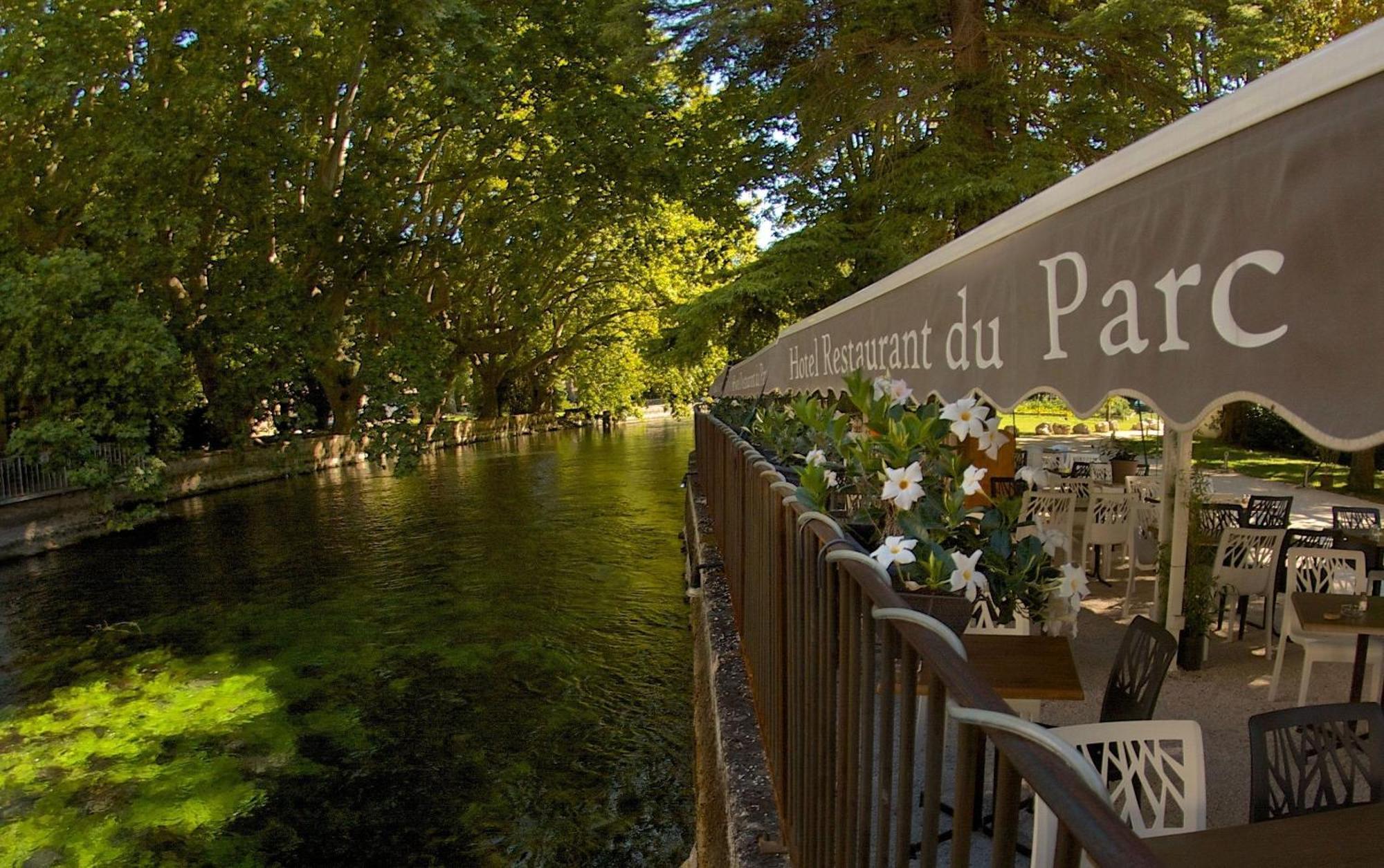 Hotel Restaurant Du Parc En Bord De Riviere Fontaine-de-Vaucluse Esterno foto