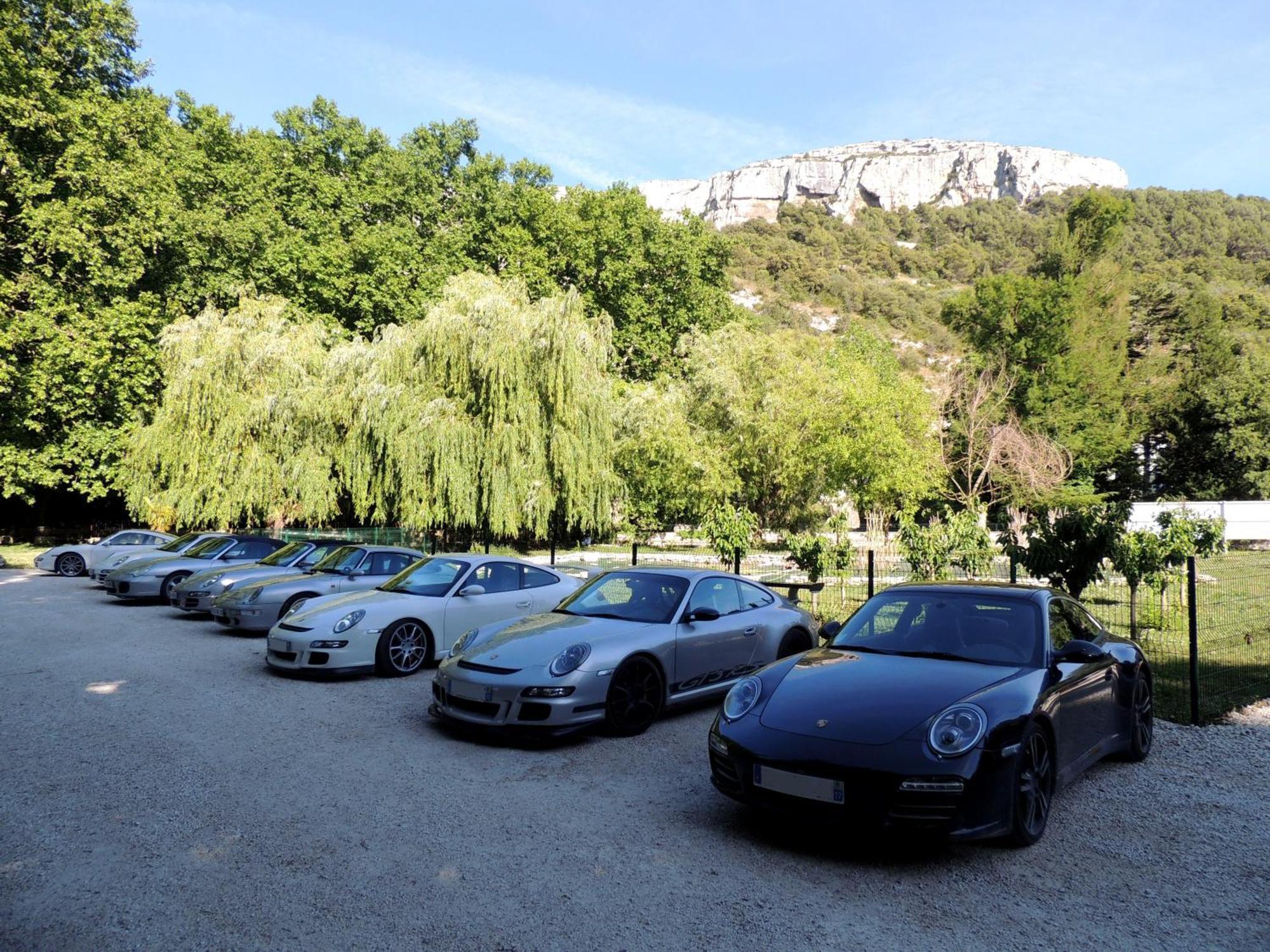 Hotel Restaurant Du Parc En Bord De Riviere Fontaine-de-Vaucluse Esterno foto